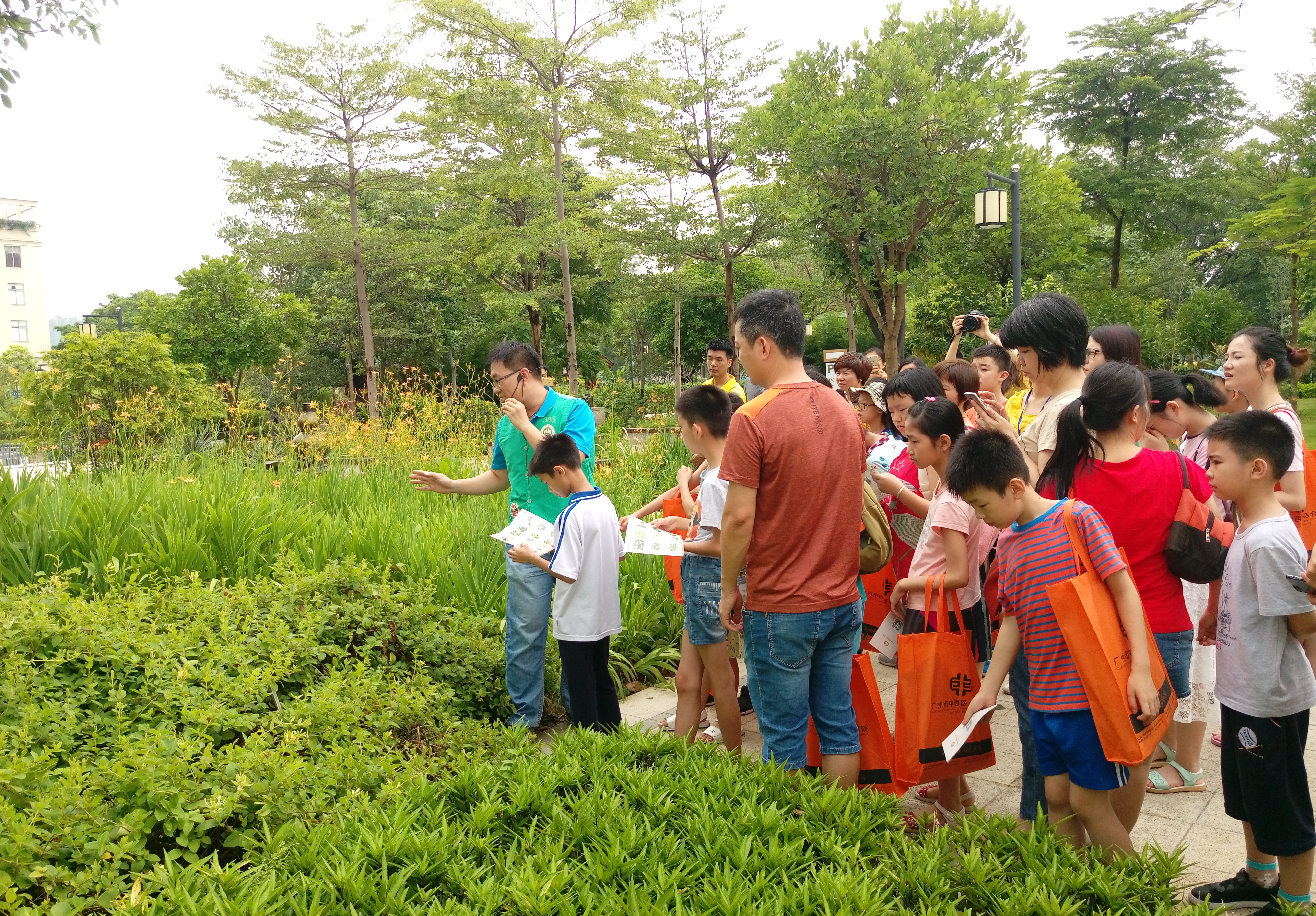 医院开展2018年第一期传承中医药文化科普活动